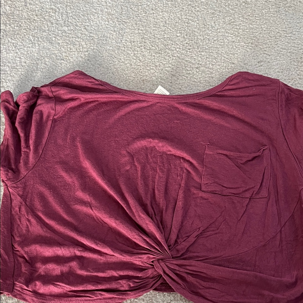 Bozzolo Burgundy Knot-Front Crop Tee